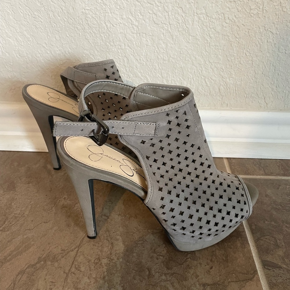 Gray Jessica Simple Heels